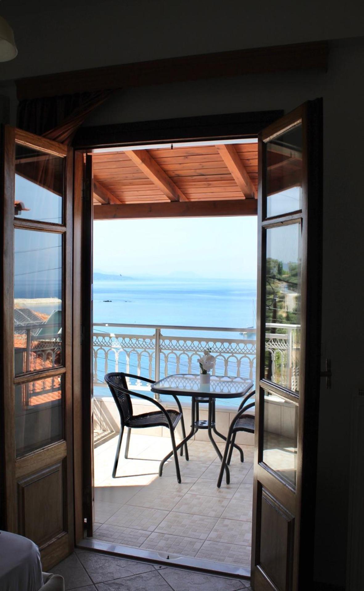 Sofotel Koroni  Bagian luar foto