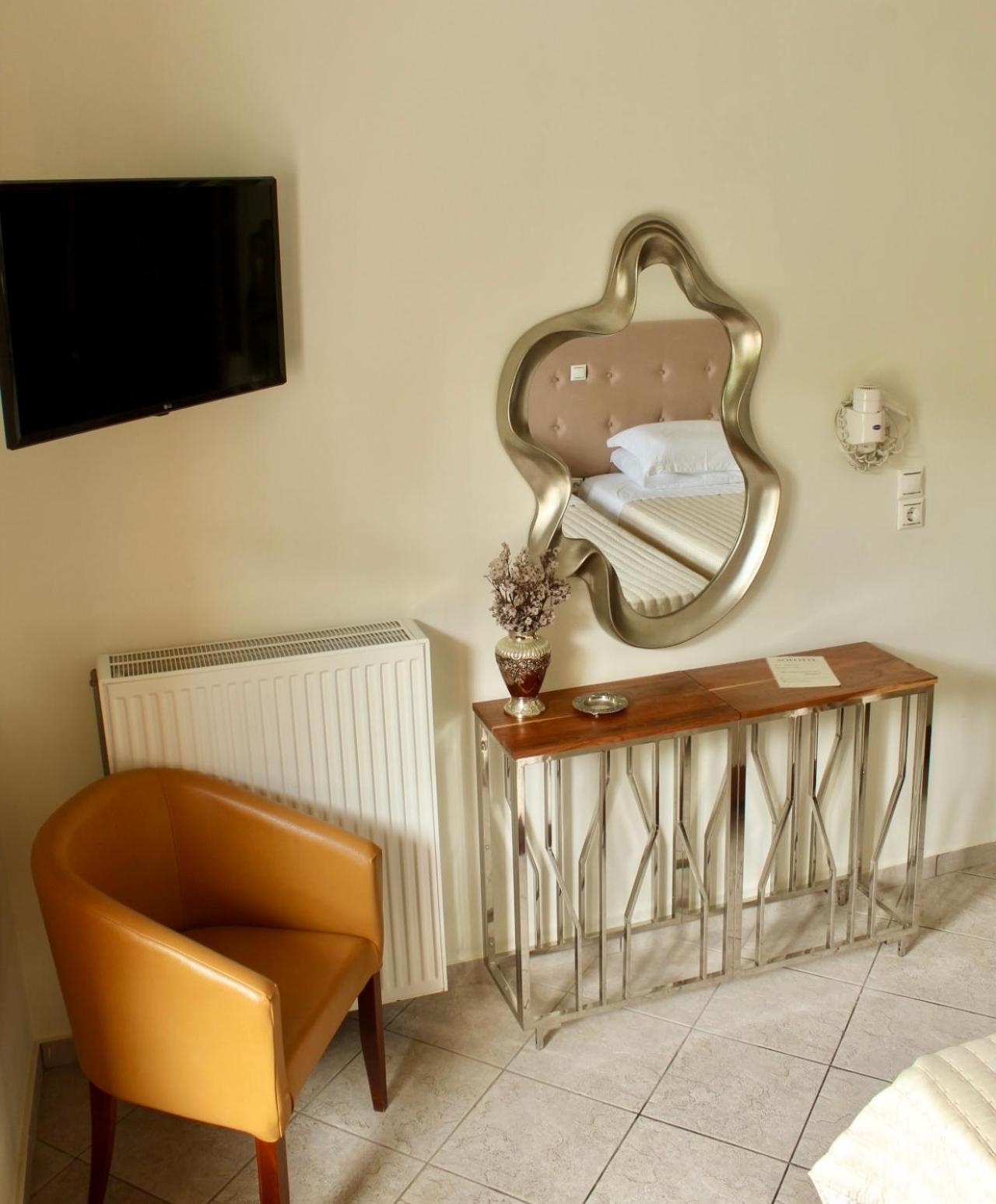 Sofotel Koroni  Bagian luar foto