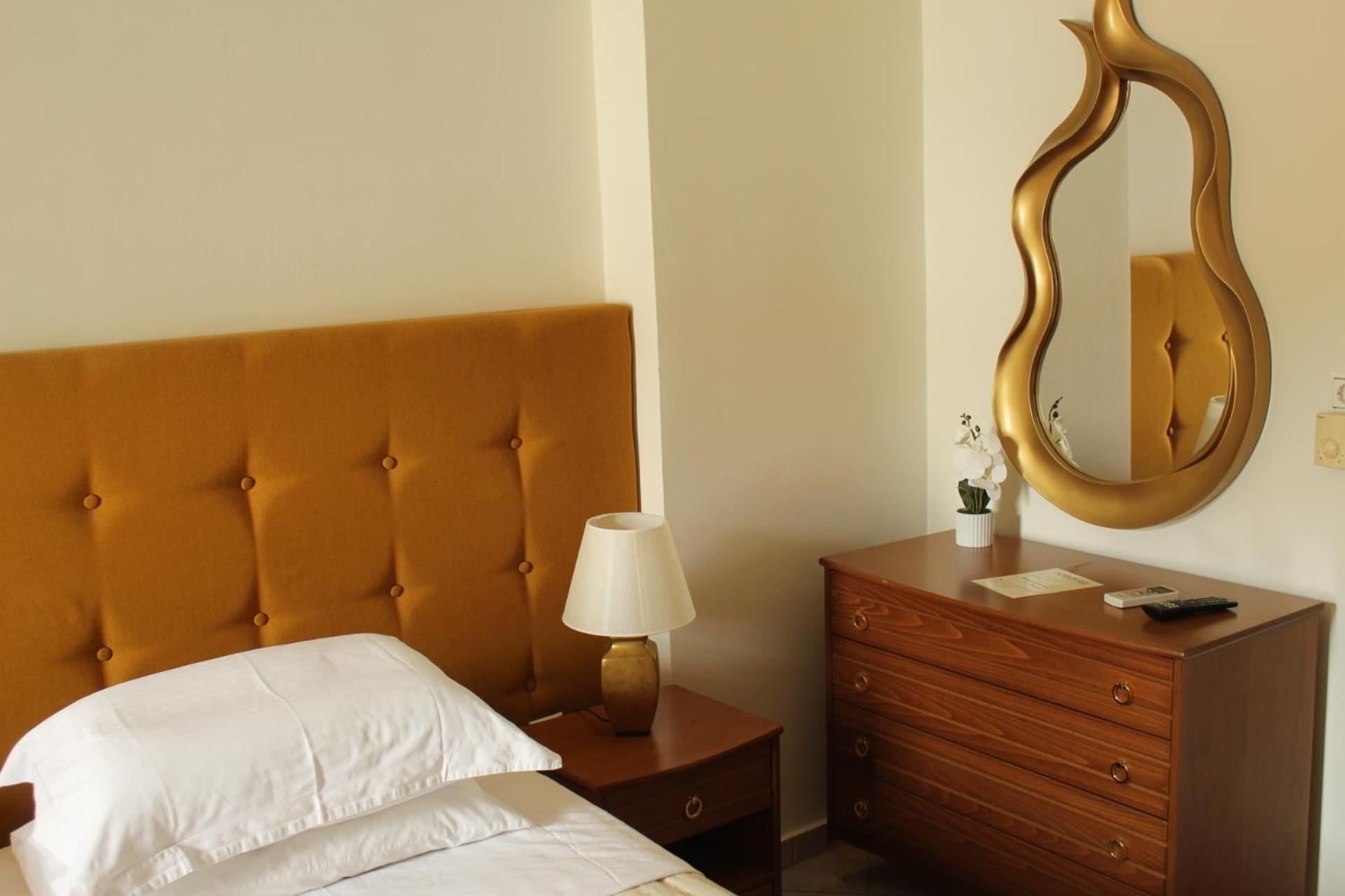 Sofotel Koroni  Bagian luar foto