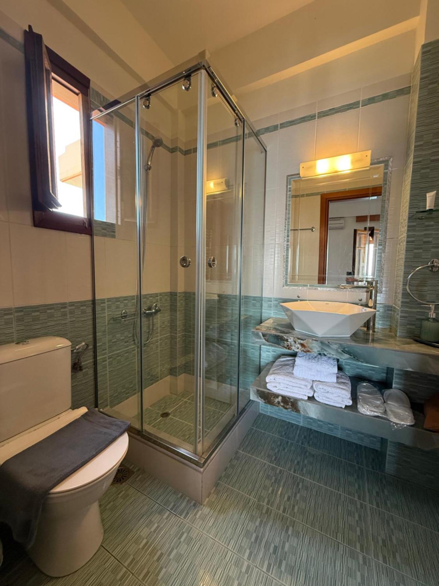 Sofotel Koroni  Bagian luar foto