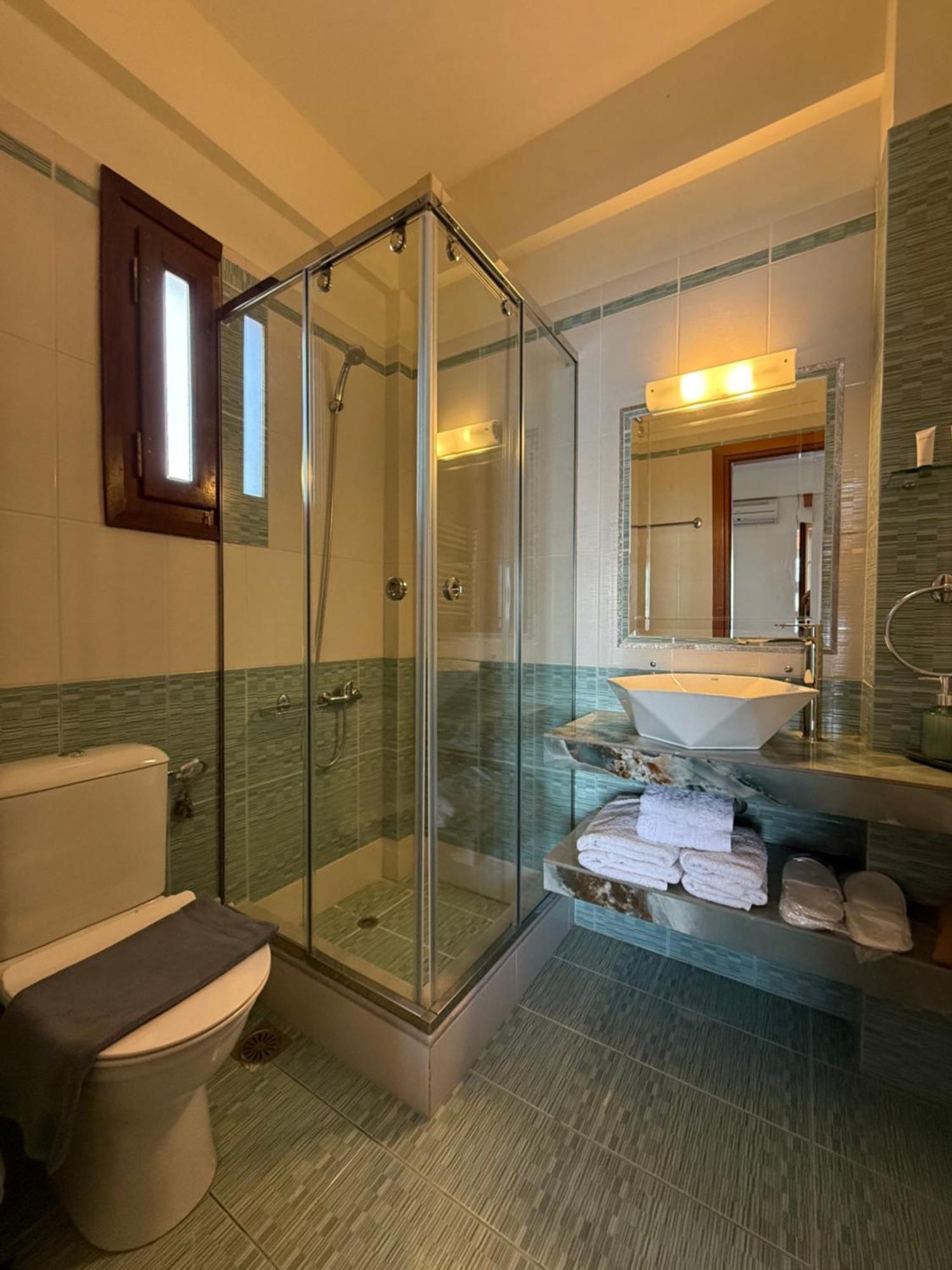 Sofotel Koroni  Bagian luar foto